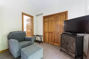 26060 Wildcat Hollow Rd, Rockbridge, OH 43149 - Photo 35