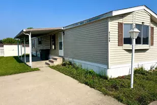4149 Martinsburg Dr, Columbus, OH 43207 - Photo 1