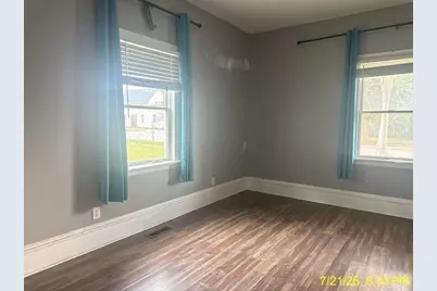 121 W Center Street, London, OH 43140 - Photo 11