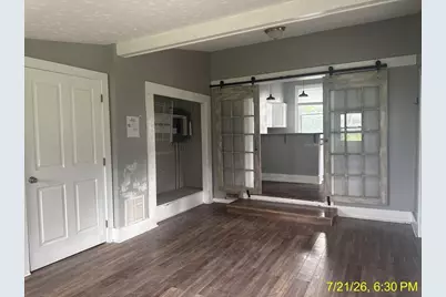 121 W Center Street, London, OH 43140 - Photo 3