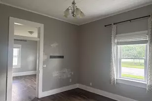 121 W Center St, London, OH 43140 - Photo 7