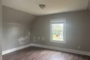 121 W Center St, London, OH 43140 - Photo 13