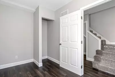 374 S Harris Avenue, Columbus, OH 43204 - Photo 9
