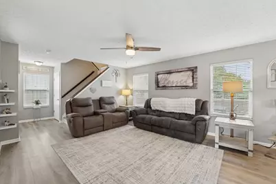 1614 Autumn Village Drive, Columbus, OH 43223 - Photo 5