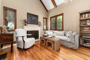 216 Erie Rd, Columbus, OH 43214 - Photo 7