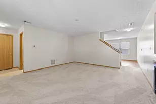 4807 Perlman St, Columbus, OH 43228 - Photo 5