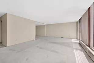 1000 Urlin Ave, Grandview Heights, OH 43212 - Photo 5
