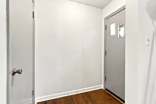 278 E Cooke Rd, Columbus, OH 43214 - Photo 7