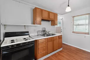 2405 Lindale Rd, Columbus, OH 43224 - Photo 5