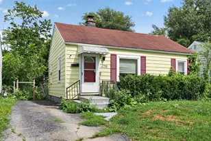 2798 Hiawatha St, Columbus, OH 43211 - Photo 1