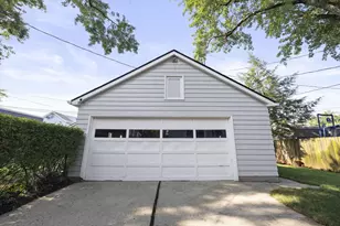181 Tibet Rd, Columbus, OH 43202 - Photo 43