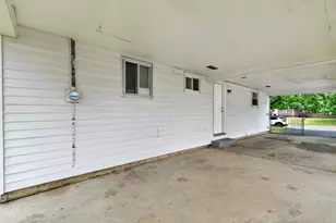 858 W Stephen Dr W, Columbus, OH 43204 - Photo 7