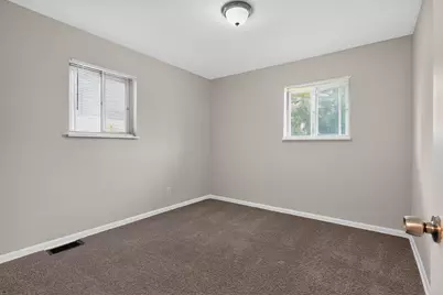 858 W Stephen Drive W, Columbus, OH 43204 - Photo 27