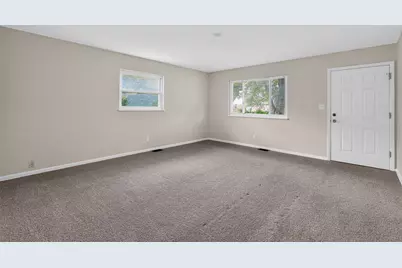 858 W Stephen Drive W, Columbus, OH 43204 - Photo 15
