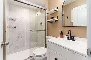 2097 Springhill Dr, Columbus, OH 43221 - Photo 33