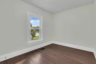 201 S Main St, London, OH 43140 - Photo 33