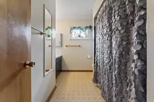 437 Brenda Dr, Mansfield, OH 44907 - Photo 17