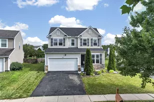7961 Aspen Ridge Dr, Blacklick, OH 43004 - Photo 1
