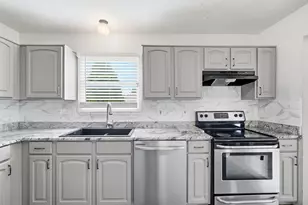 2883 Jared Pl, Columbus, OH 43219 - Photo 17