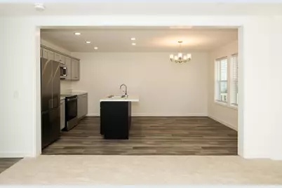160 E Channel Street, Newark, OH 43055 - Photo 5