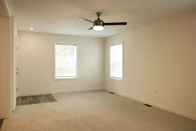 160 E Channel Street, Newark, OH 43055 - Photo 17
