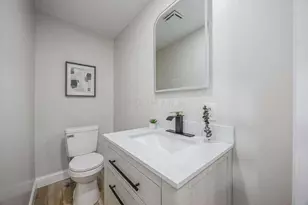 211 S Eureka Ave, Columbus, OH 43204 - Photo 19
