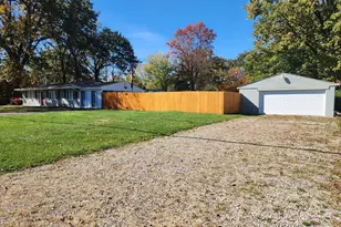 2485 Lois Dr, Grove City, OH 43123 - Photo 7