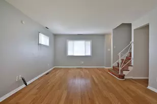 2353 Hanna Dr, Columbus, OH 43211 - Photo 3