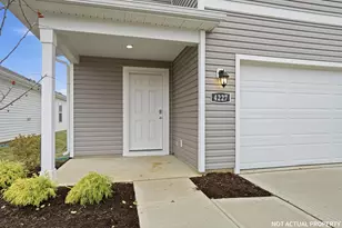 5873 Scarlet Birch Dr, Canal Winchester, OH 43110 - Photo 3
