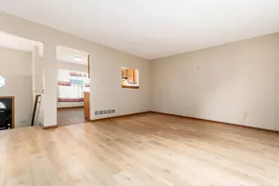2783 Raphael Dr, Columbus, OH 43232 - Photo 5