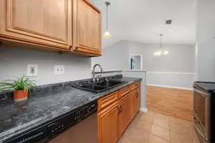 6823 Meadow Creek Dr, Columbus, OH 43235 - Photo 11