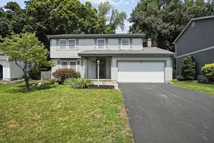 552 Indian Summer Dr, Columbus, OH 43214 - Photo 1