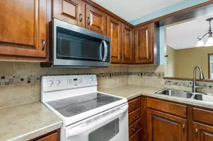 2325 Sandman Dr, Columbus, OH 43235 - Photo 17