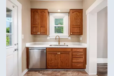 176 E Kelso Road, Columbus, OH 43202 - Photo 25