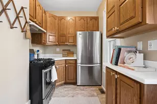 176 E Kelso Rd, Columbus, OH 43202 - Photo 21