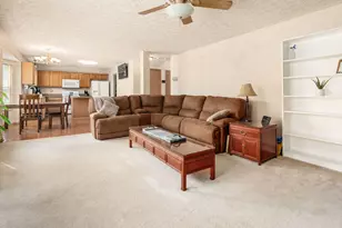1360 Great Hunter Dr, Grove City, OH 43123 - Photo 13