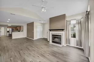 2227 Ravine Woods Dr, Grove City, OH 43123 - Photo 9