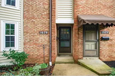 1679 Saint Albans Court #22-79, Columbus, OH 43220 - Photo 3