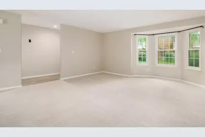 1679 Saint Albans Court #22-79, Columbus, OH 43220 - Photo 5
