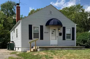 2237 Parkwood Ave, Columbus, OH 43211 - Photo 1
