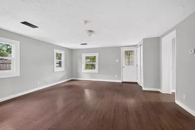 1678 Dewberry Road, Columbus, OH 43207 - Photo 7