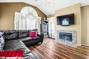 1275 Villa Oaks Ct, Columbus, OH 43230 - Photo 3