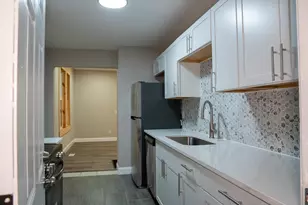 1052 Forest Ave, Columbus, OH 43206 - Photo 9
