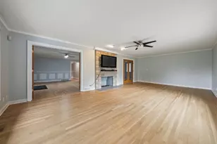 375 S Sunbury Rd, Westerville, OH 43081 - Photo 11