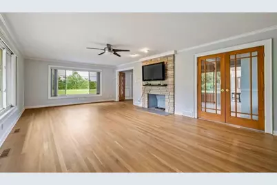 375 S Sunbury Road, Westerville, OH 43081 - Photo 5