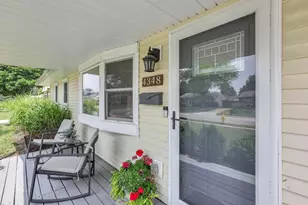 4348 Maplegrove Dr, Grove City, OH 43123 - Photo 3