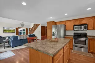 748 King Beach Dr, Howard, OH 43028 - Photo 13