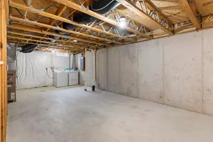 702 Parkgrove Way, Lewis Center, OH 43035 - Photo 13
