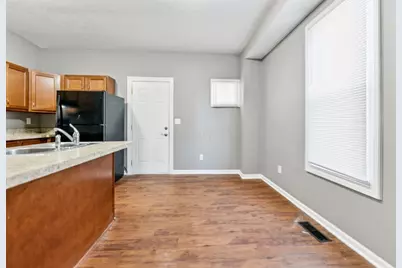 274 E Barthman Avenue, Columbus, OH 43207 - Photo 17