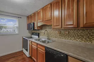 1690 Americana Ct, Columbus, OH 43229 - Photo 17